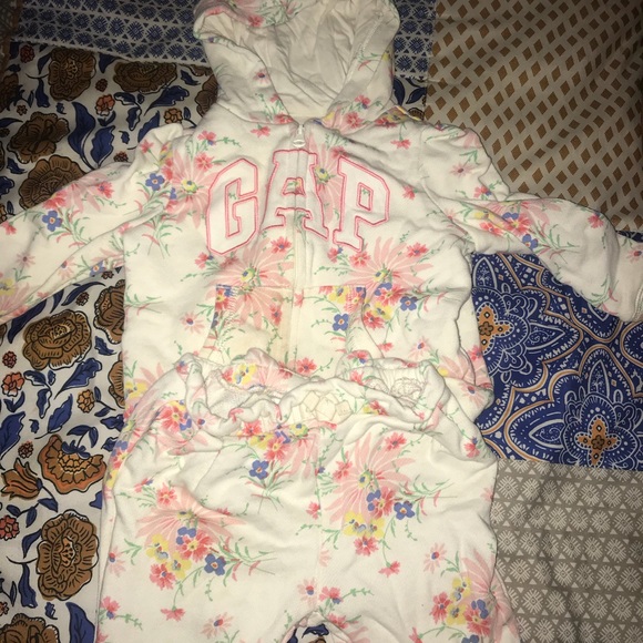 baby gap jogging suits